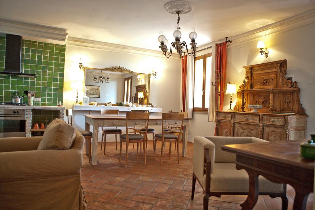 Tuscany Forever Famiglia Apartments Volterra Kültér fotó